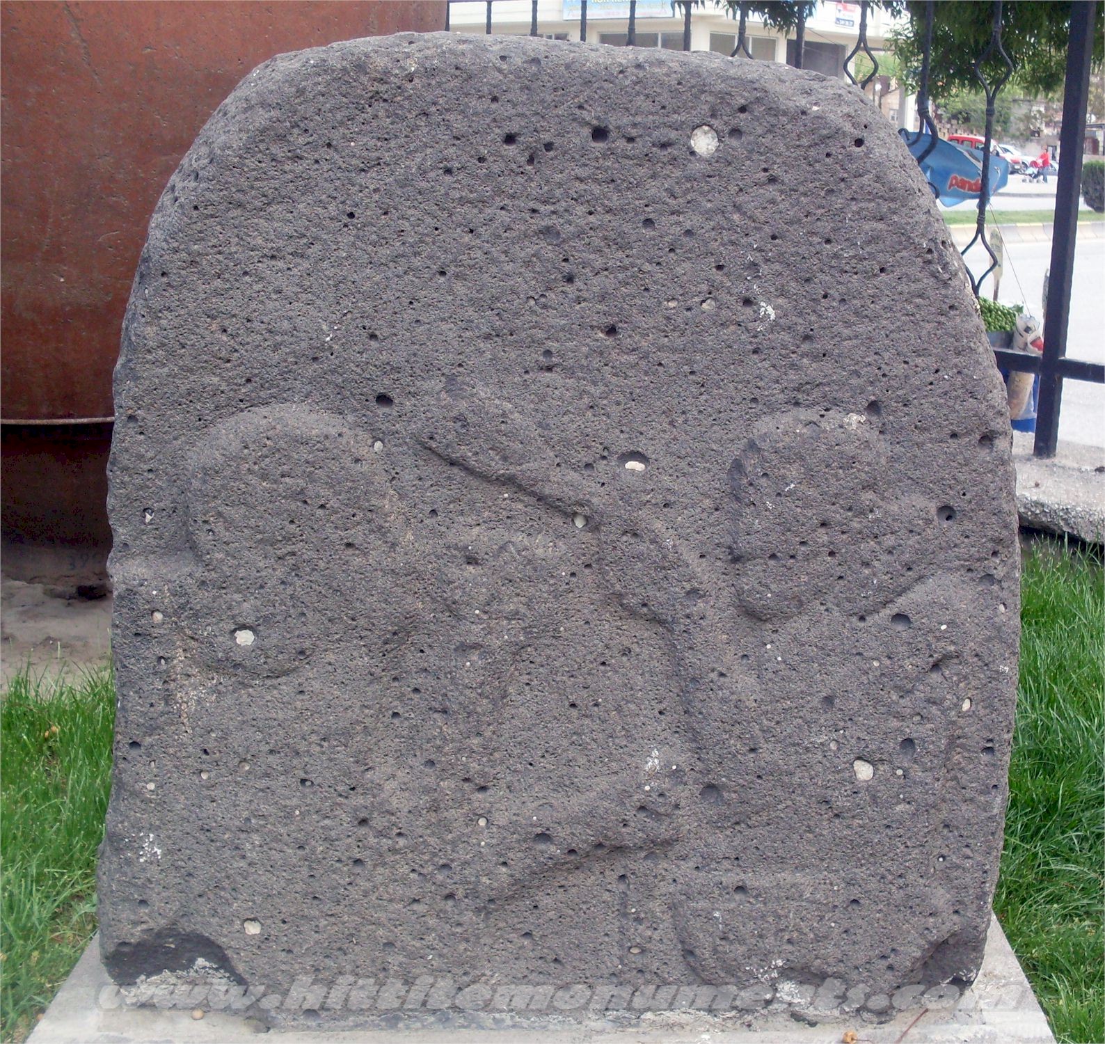 Photo of the Çapalı stele taken by B. Bilgin in 2009