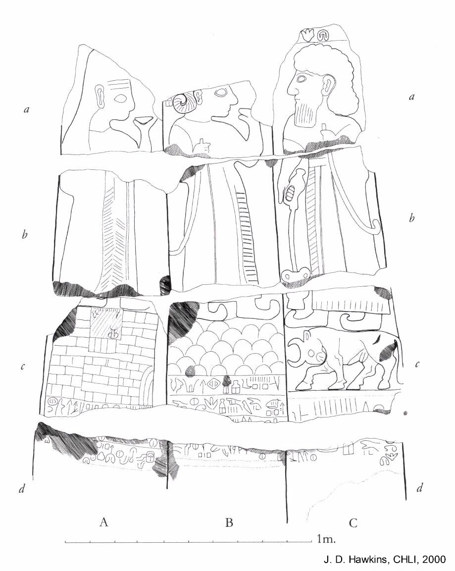 spekcur steli kirectasindan yapilmis stelin 4 yuzunden ucunde yazit ve figurler yer alir 1907 yilinda cornell universitesi nin kesif gezisinde tohma su irmagin